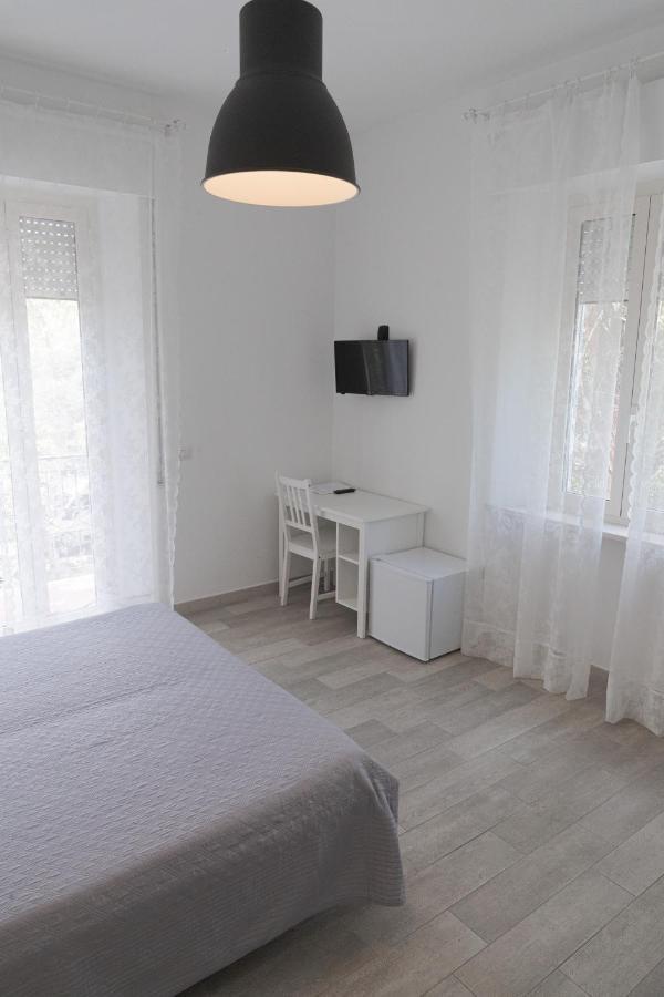 Amare Sirolo Bed & Breakfast Bagian luar foto